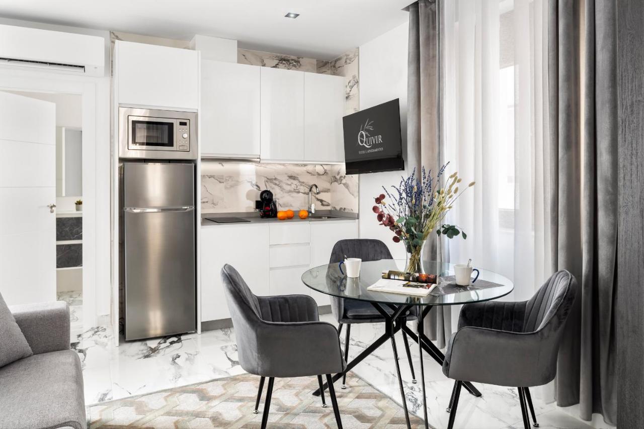 Quivir Apartamentos Deluxe Casa Del Arco อันดูคาร์ ภายนอก รูปภาพ