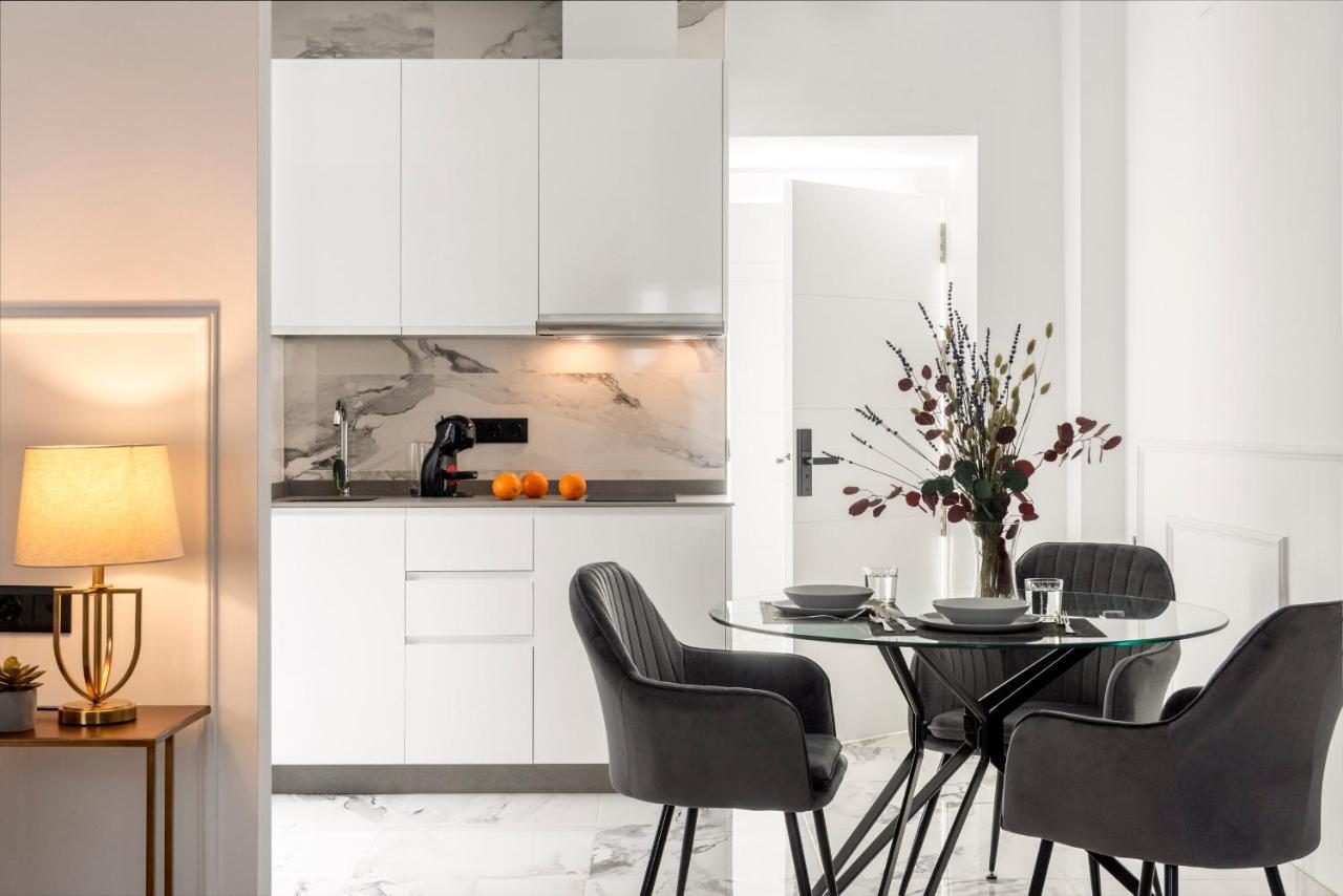 Quivir Apartamentos Deluxe Casa Del Arco อันดูคาร์ ภายนอก รูปภาพ