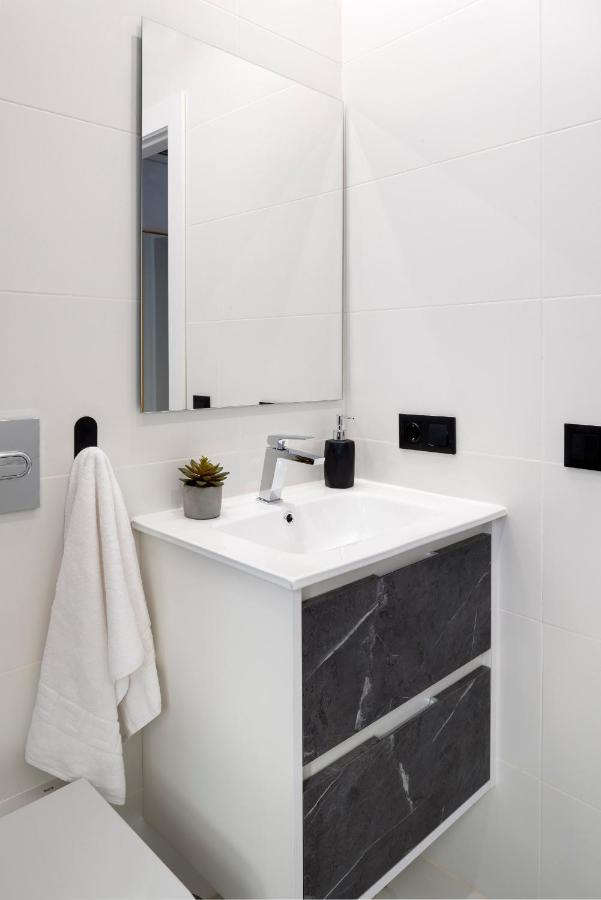 Quivir Apartamentos Deluxe Casa Del Arco อันดูคาร์ ภายนอก รูปภาพ